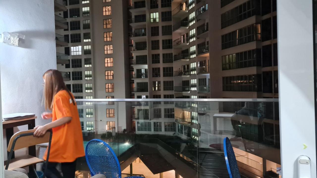 Hostel At Regalia Sky Pool クアラルンプール エクステリア 写真