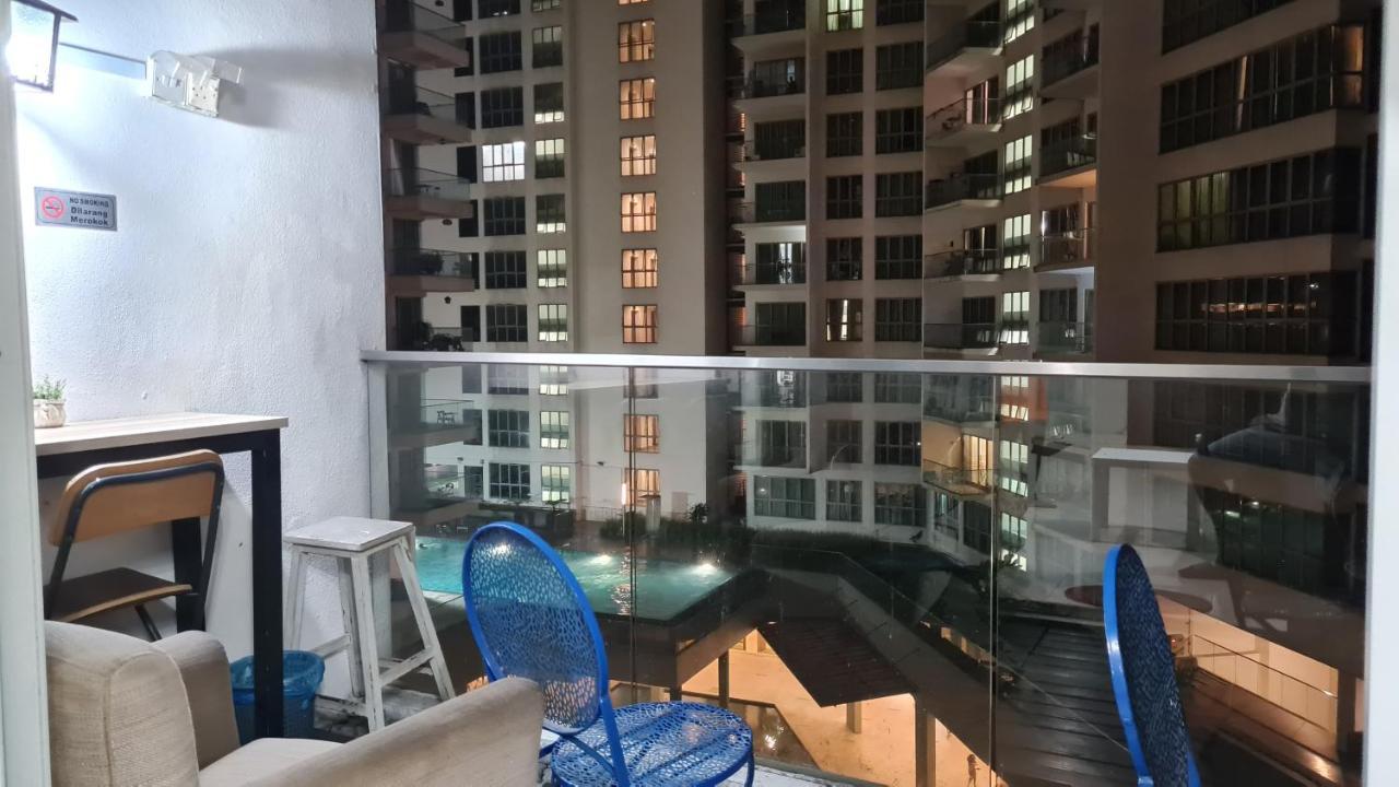 Hostel At Regalia Sky Pool クアラルンプール エクステリア 写真
