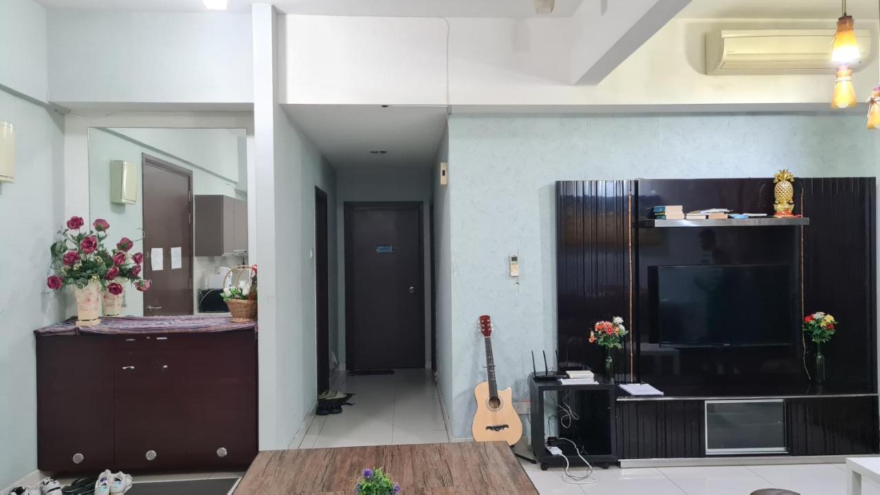 Hostel At Regalia Sky Pool クアラルンプール エクステリア 写真