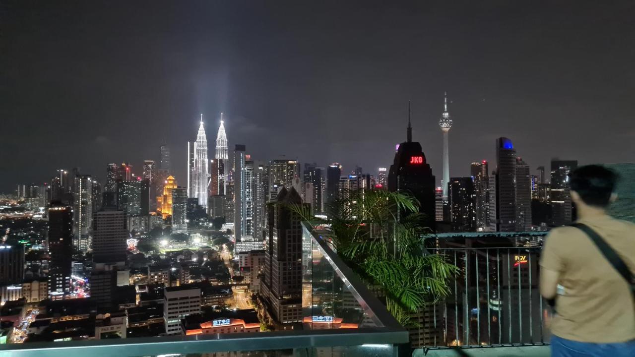 Hostel At Regalia Sky Pool クアラルンプール エクステリア 写真
