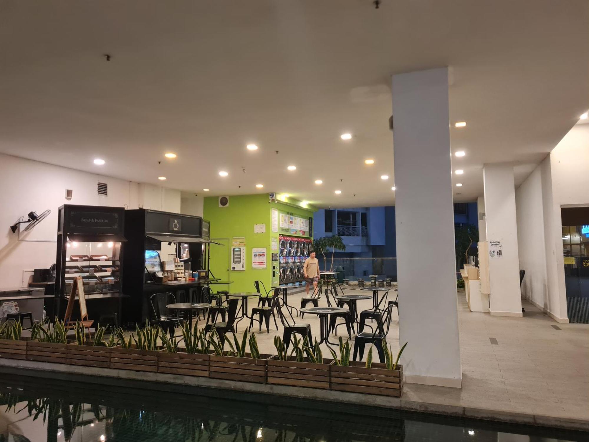 Hostel At Regalia Sky Pool クアラルンプール エクステリア 写真